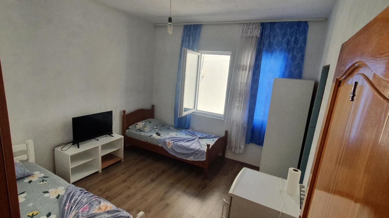 Arbi Guest House Kukes Buitenkant foto