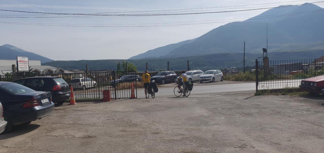Arbi Guest House Kukes Buitenkant foto
